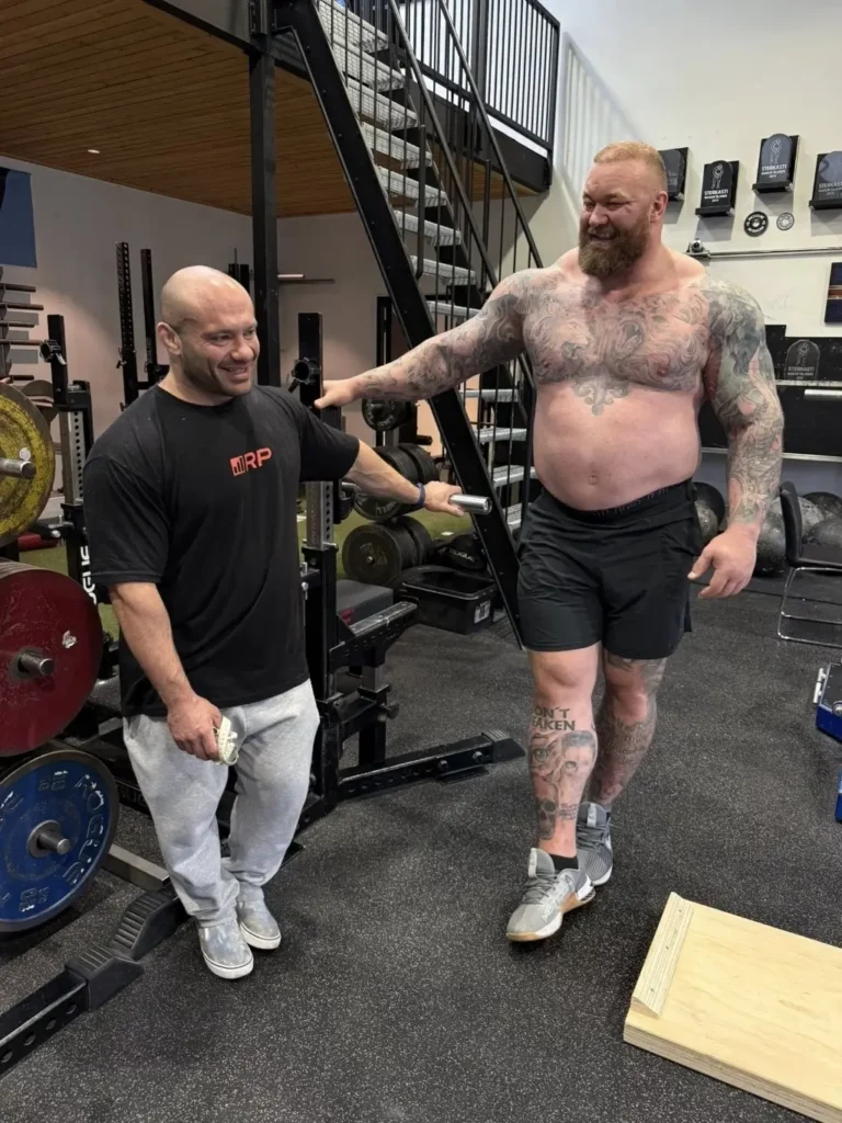 Hafþór Júlíus Björnsson with Dr mike