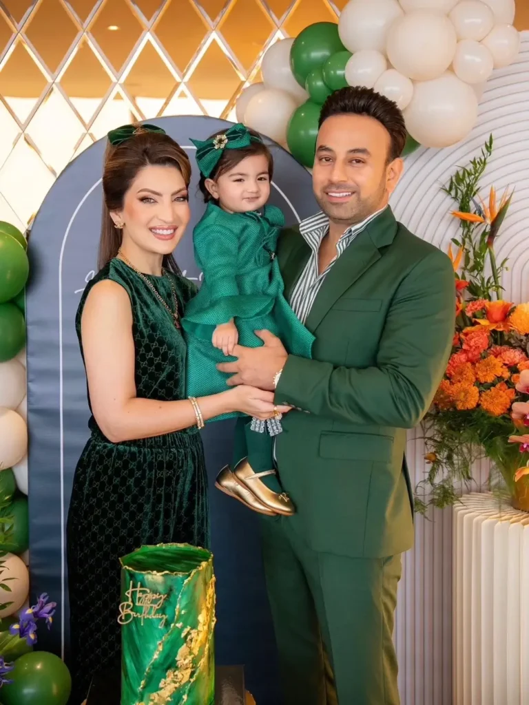 Satish Sanpal wife and daughter