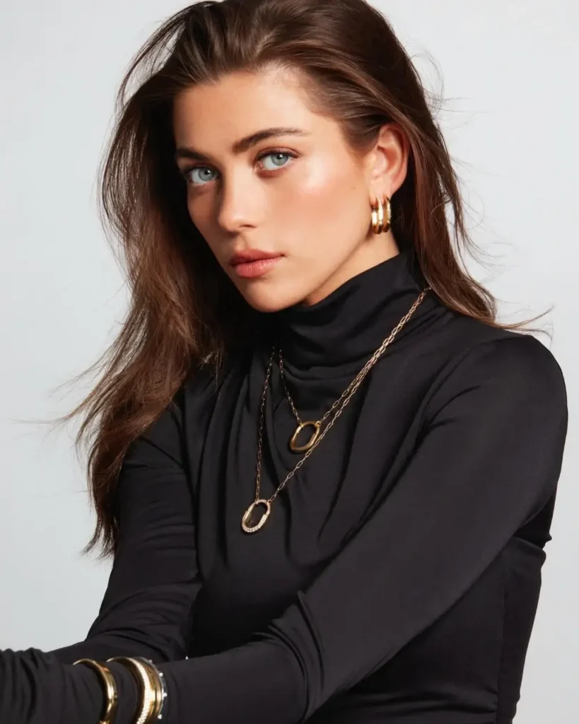 Amelie Zilber Model