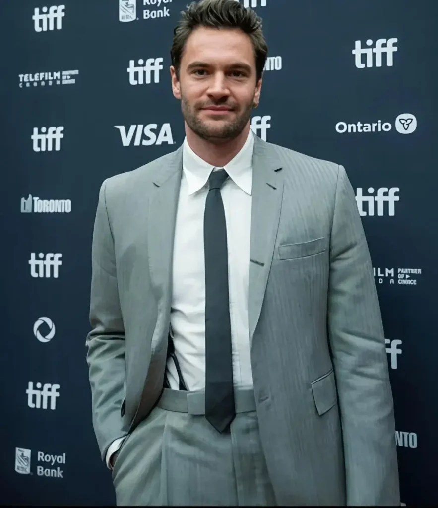 Tom Bateman